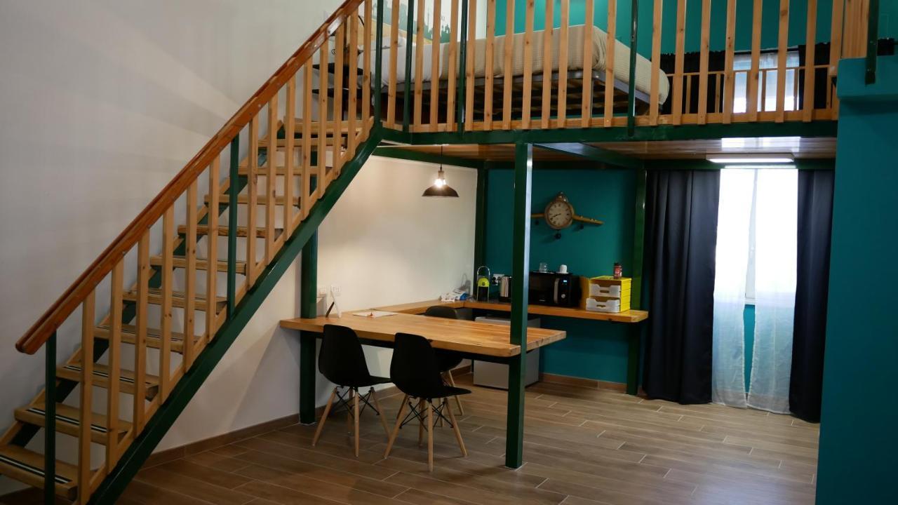 Terminal 1 Guest House Napels Buitenkant foto